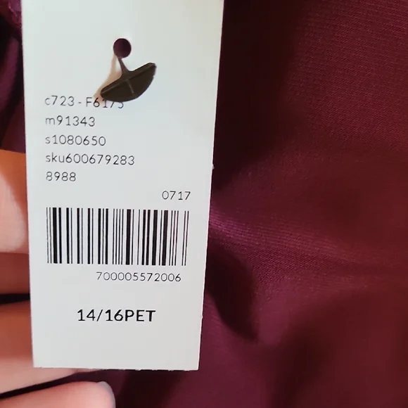 Gorgeous Lane Bryant Purple Sleeveless, Lace Back Maxi Dress, NWT - Picture 4 of 6